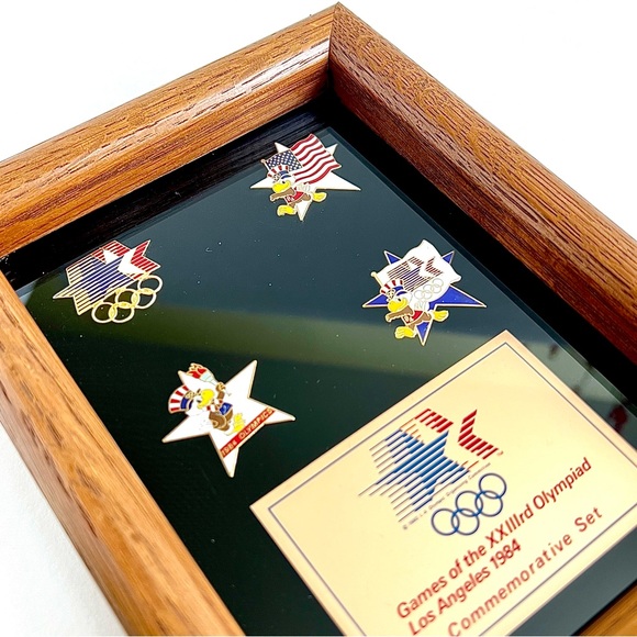 1984 Summer Olympics Los Angeles Commemorative Pin Set Wood Frame - Picture 1 of 8